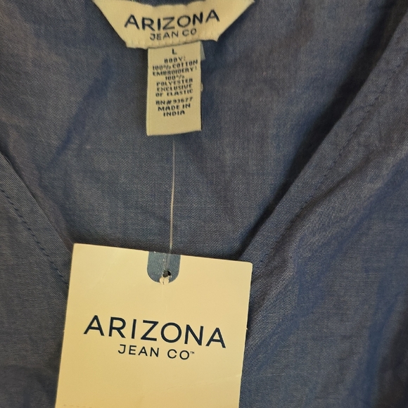 Arizona Jean Company Blue Ruffled Crop‎ Blouse - Picture 3 of 5